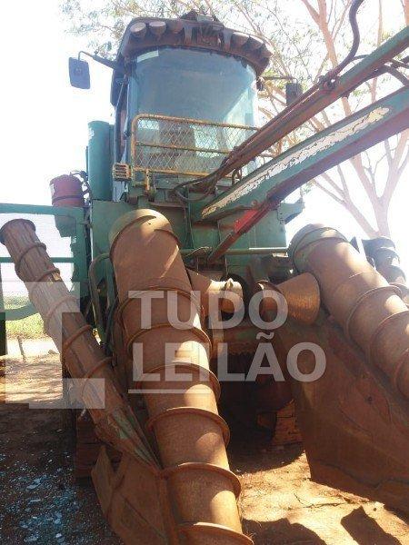Colhedora J.deere 3520