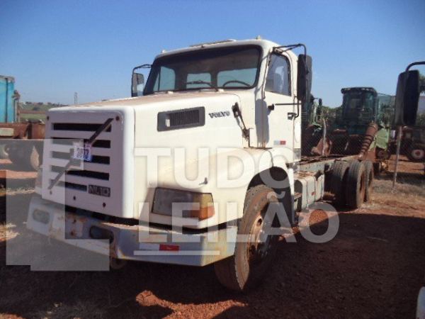 Volvo O Nl10 6X4 1993 (Sucata)