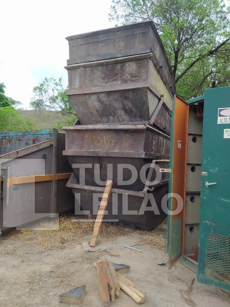 Caçambas - Aproximadamente 700kg Por Caçamba - Lances Por Kg