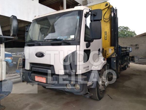 Ford Cargo 2629 E 6x4 Turbo Diesel E5 2014