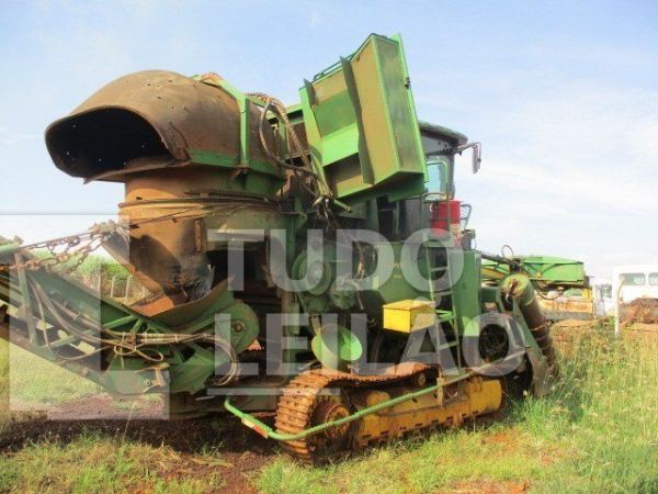 Colhedora J. Deere 3522 2L, 2012