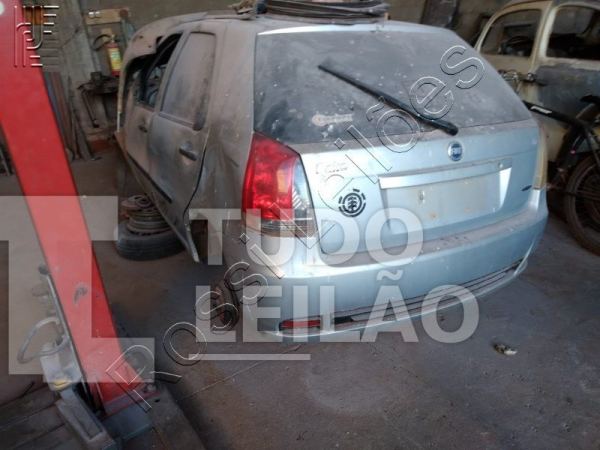 Fiat Palio Fire Flex 2006 (Sucata)