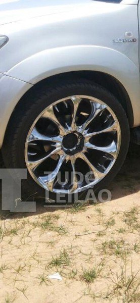 Lote Com: Jogo De Rodas Aro 24". Com Pneus Hilux E Outros 6 Furos