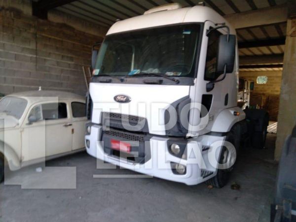 Ford Cargo Cavalo Mecânico Diesel 1932