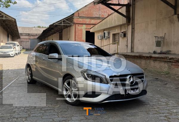 Mercedes Benz A200TURBO 2014