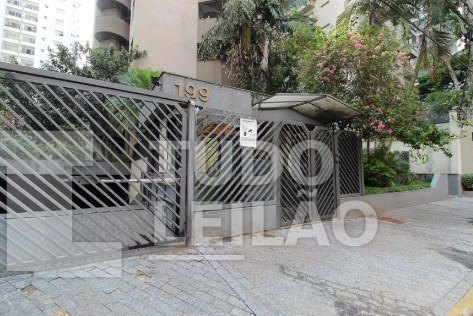 Apartamento com área privativa de 121 470 m² e 2 vagas de garagem
