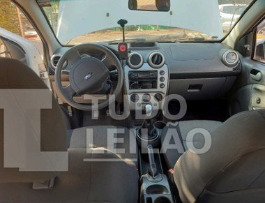 Ford Fiesta Sedan 1.0 Flex 2012